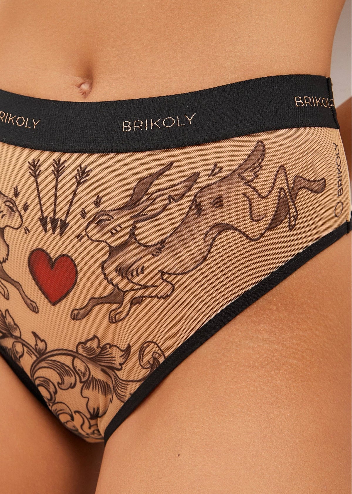 Rabbit High-Waisted Briefs for Women with Striking Artwork - BRIKOLY