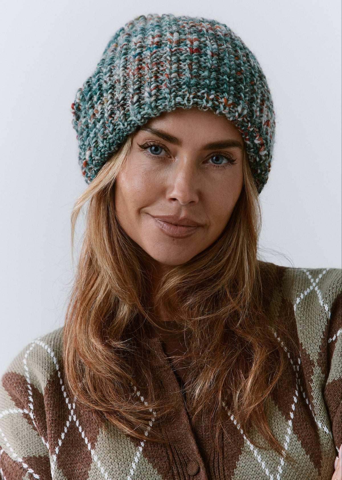 London Green and Orange knit beanie: Front close-up