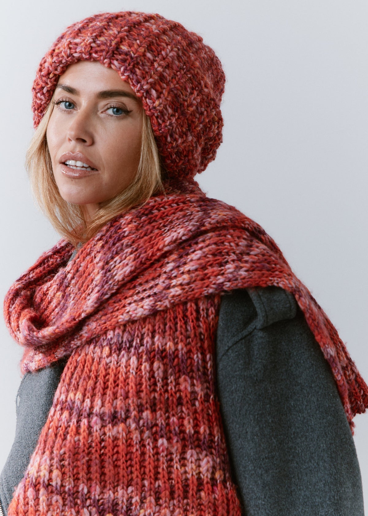 Oversized Alpaca Wool Scarf - Red - BRIKOLY
