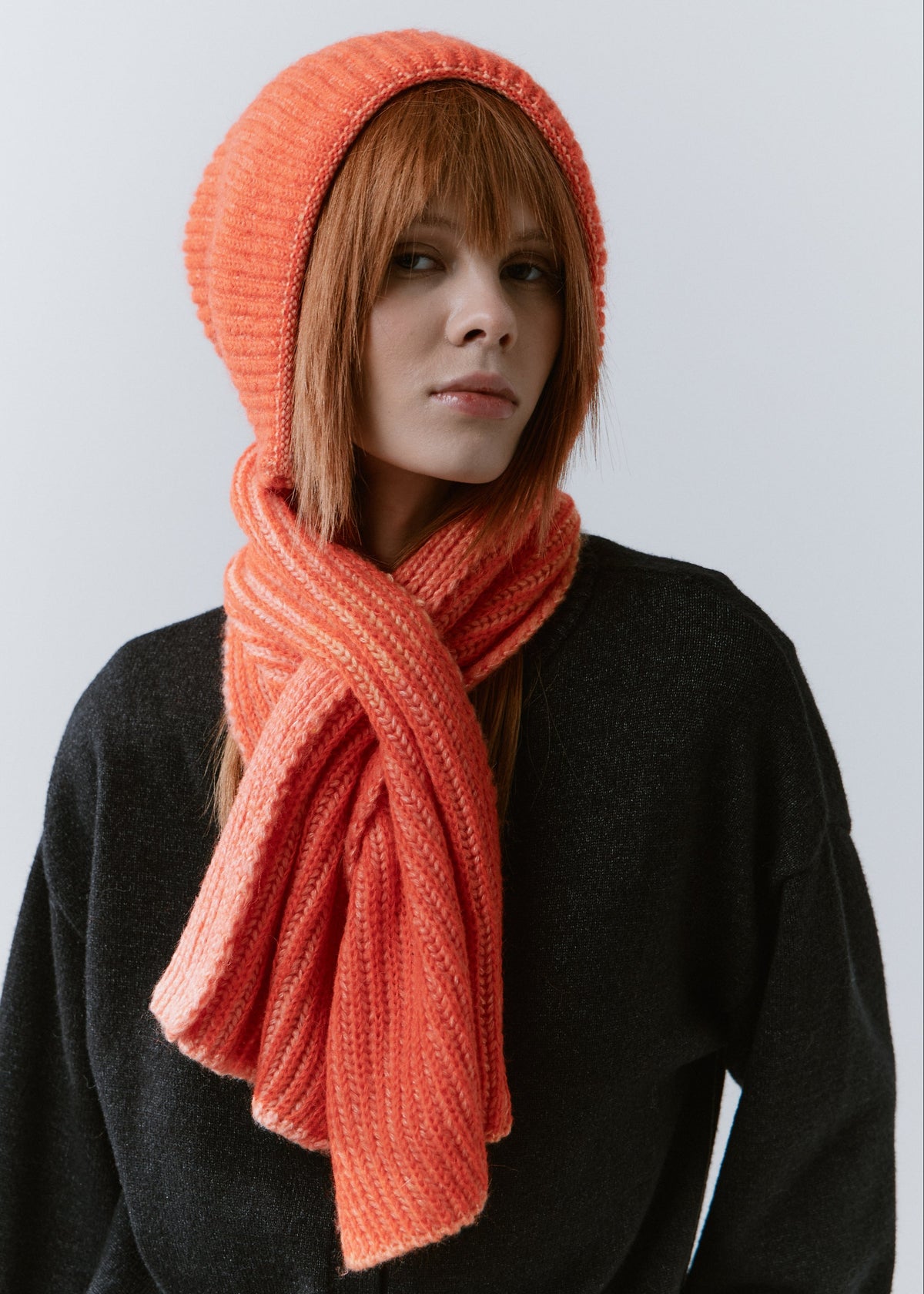 Lisse Orange & Red reversible wool beanie: Front portrait with matching scarf, sold separately
