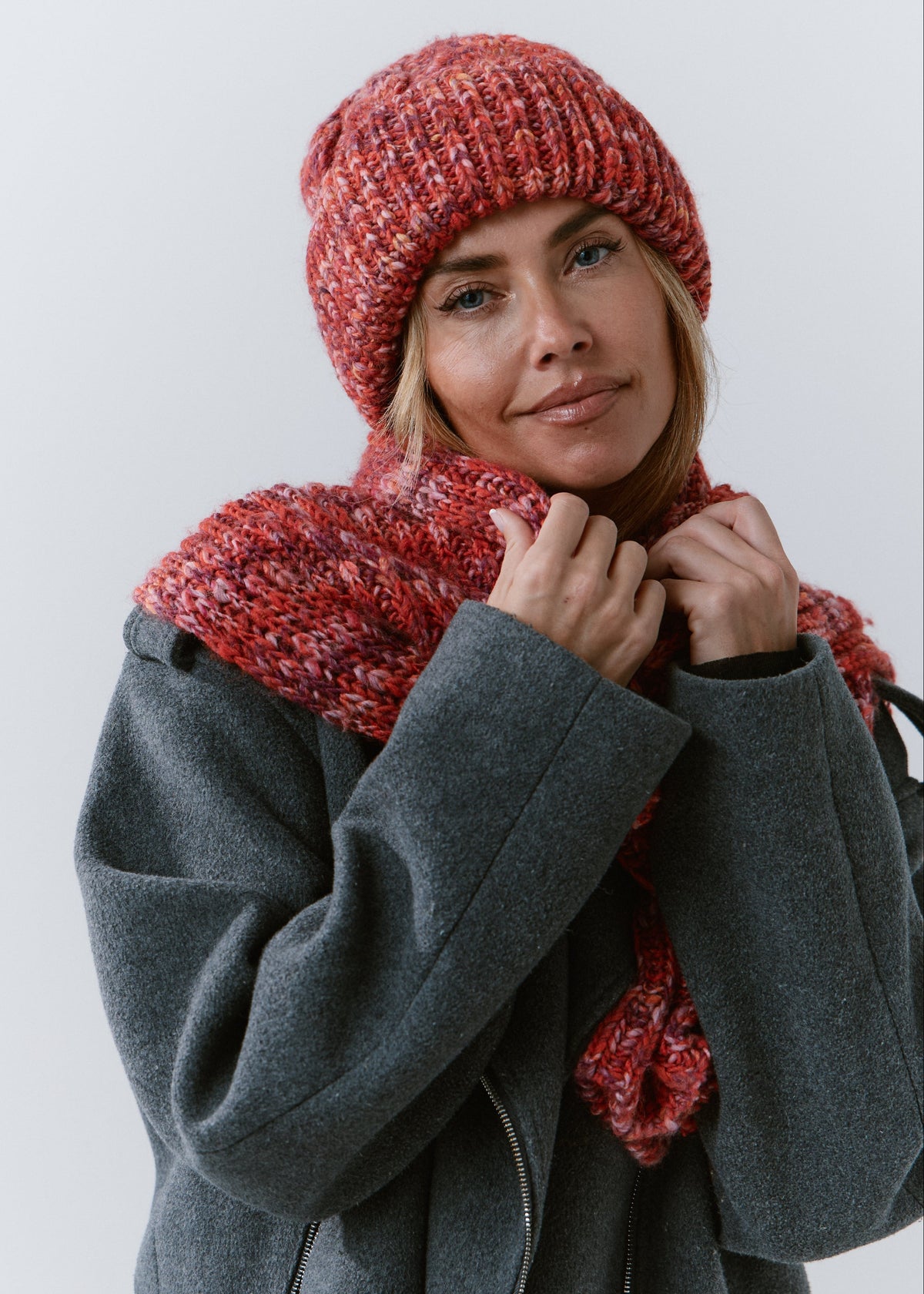 Tokyo Knit Beanie with Cuff – Wool Hat in Red