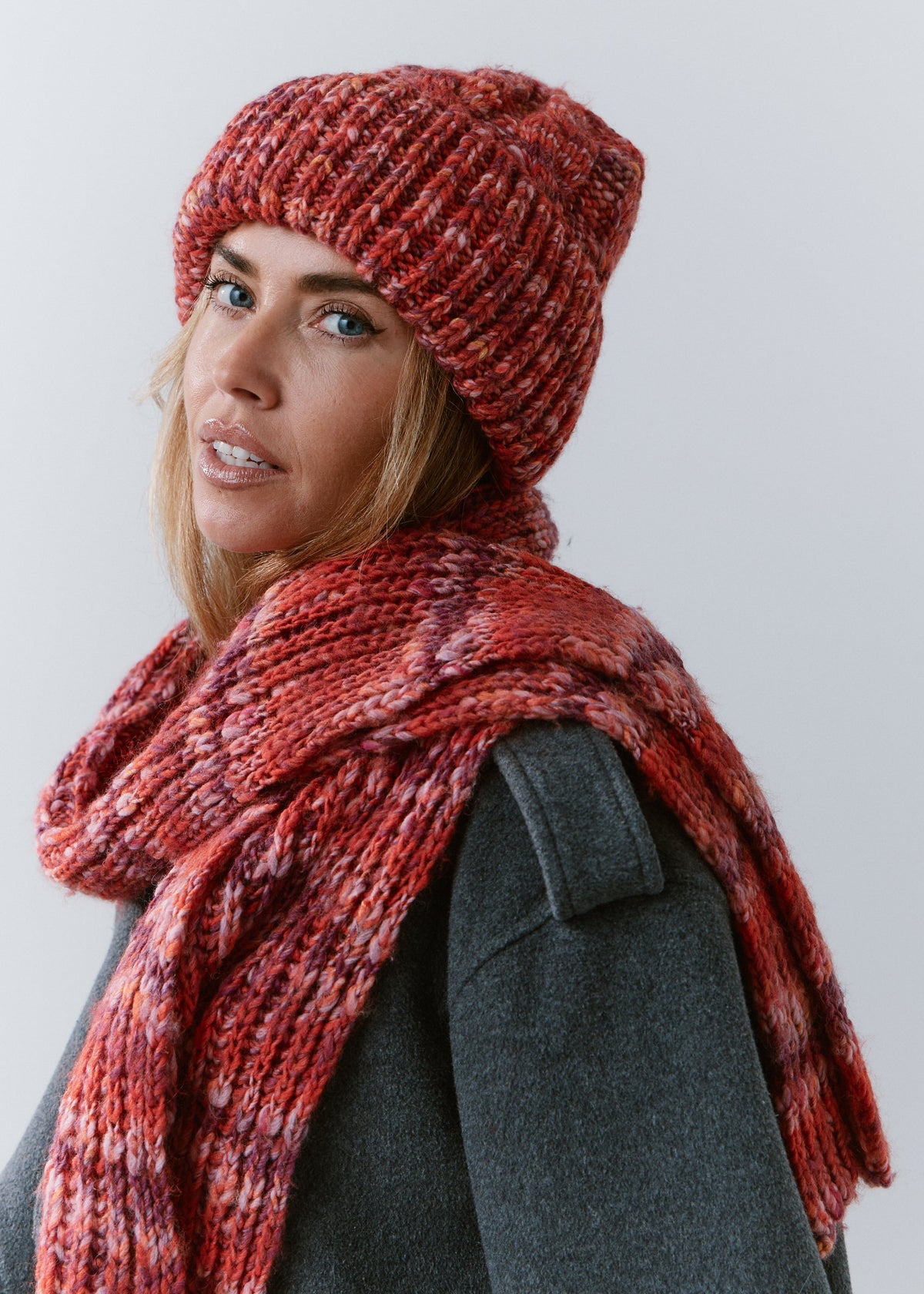 Tokyo Knit Beanie with Cuff – Wool Hat in Red