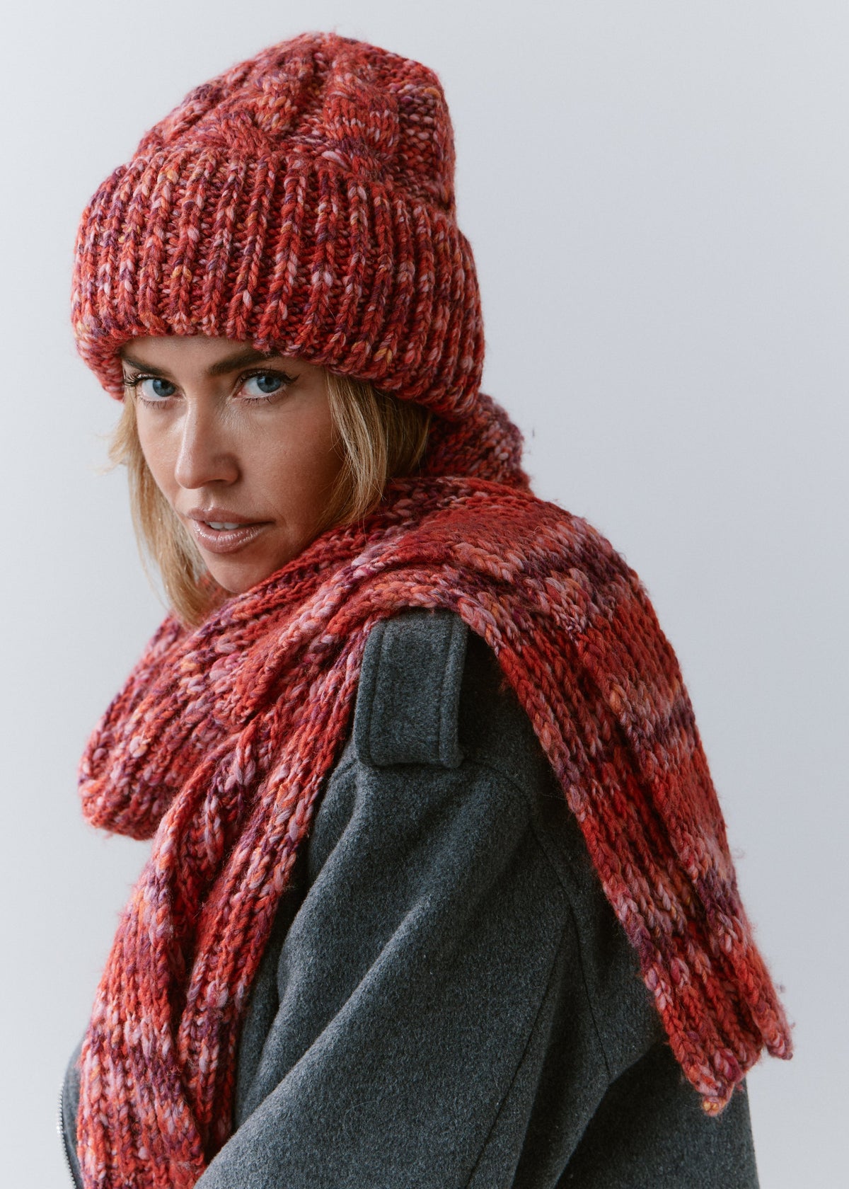 Tokyo Knit Beanie with Cuff – Wool Hat in Red