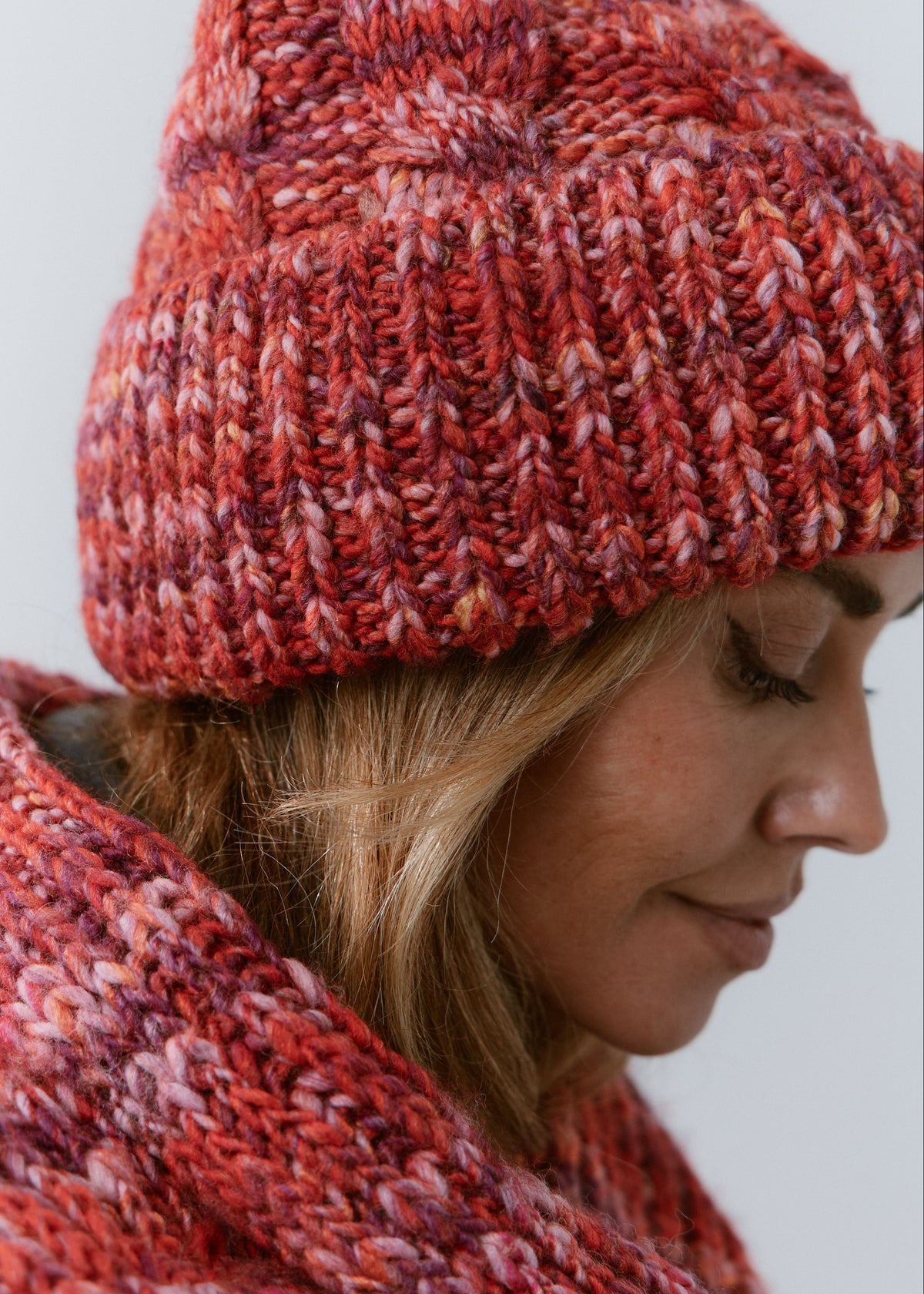 Tokyo Knit Beanie with Cuff – Wool Hat in Red