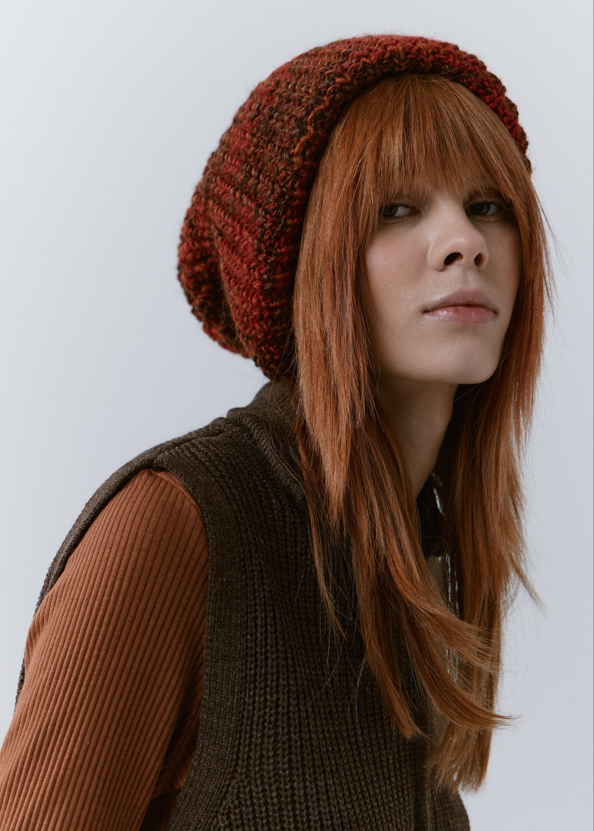 London Brown knit beanie: Front portrait