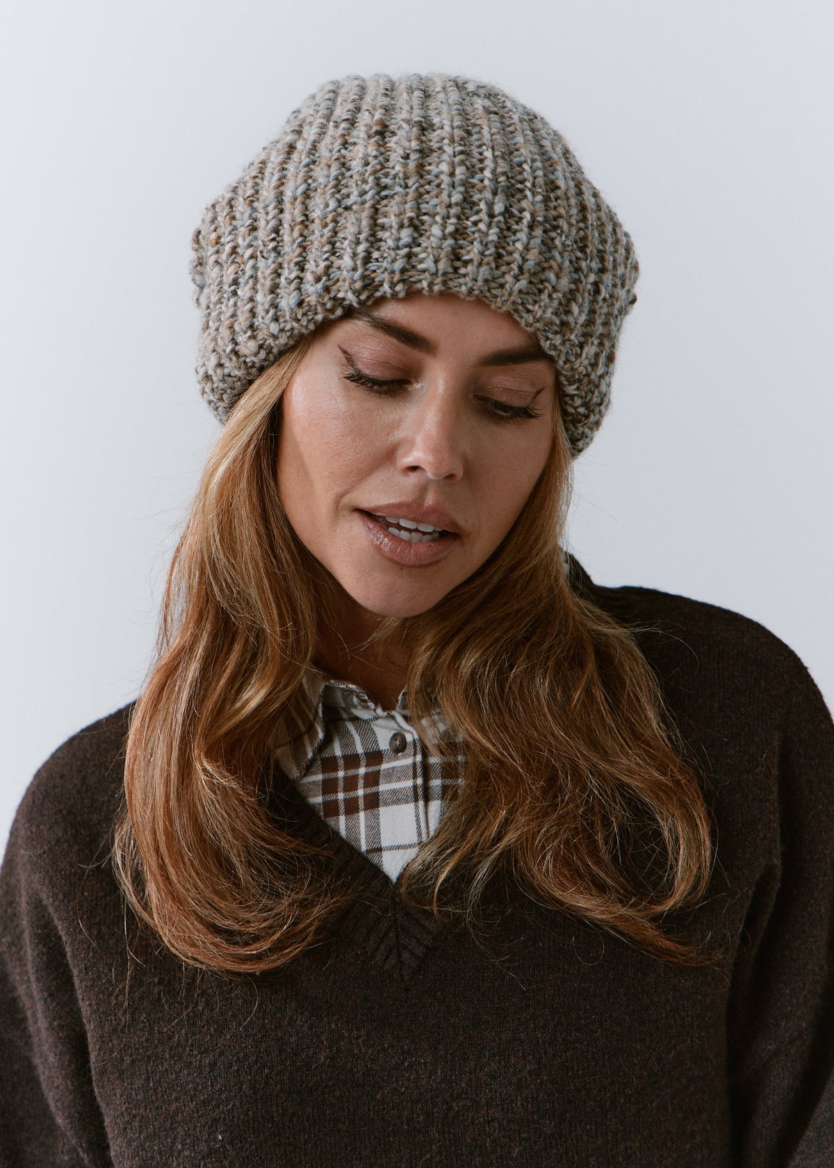 London Gray knit beanie: Looking-down front portrait