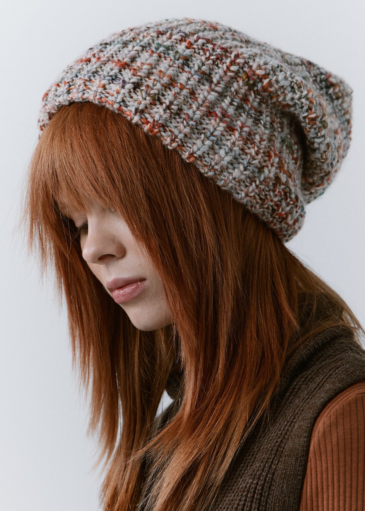 London FAN knit beanie: Looking-down three-quarter portrait
