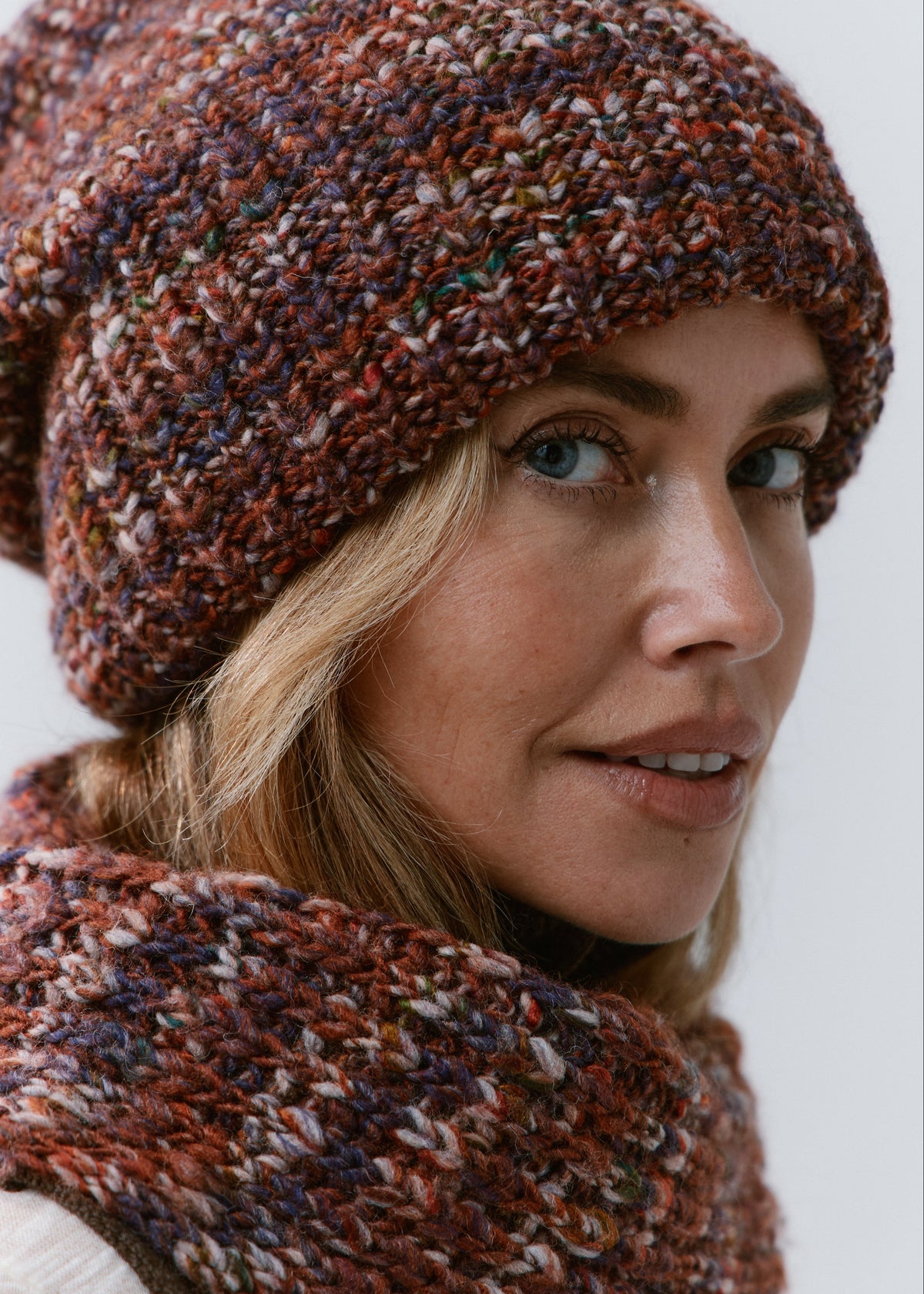 London Eggplant knit beanie: Close-up of the mixed yarn with matching scarf, sold separately