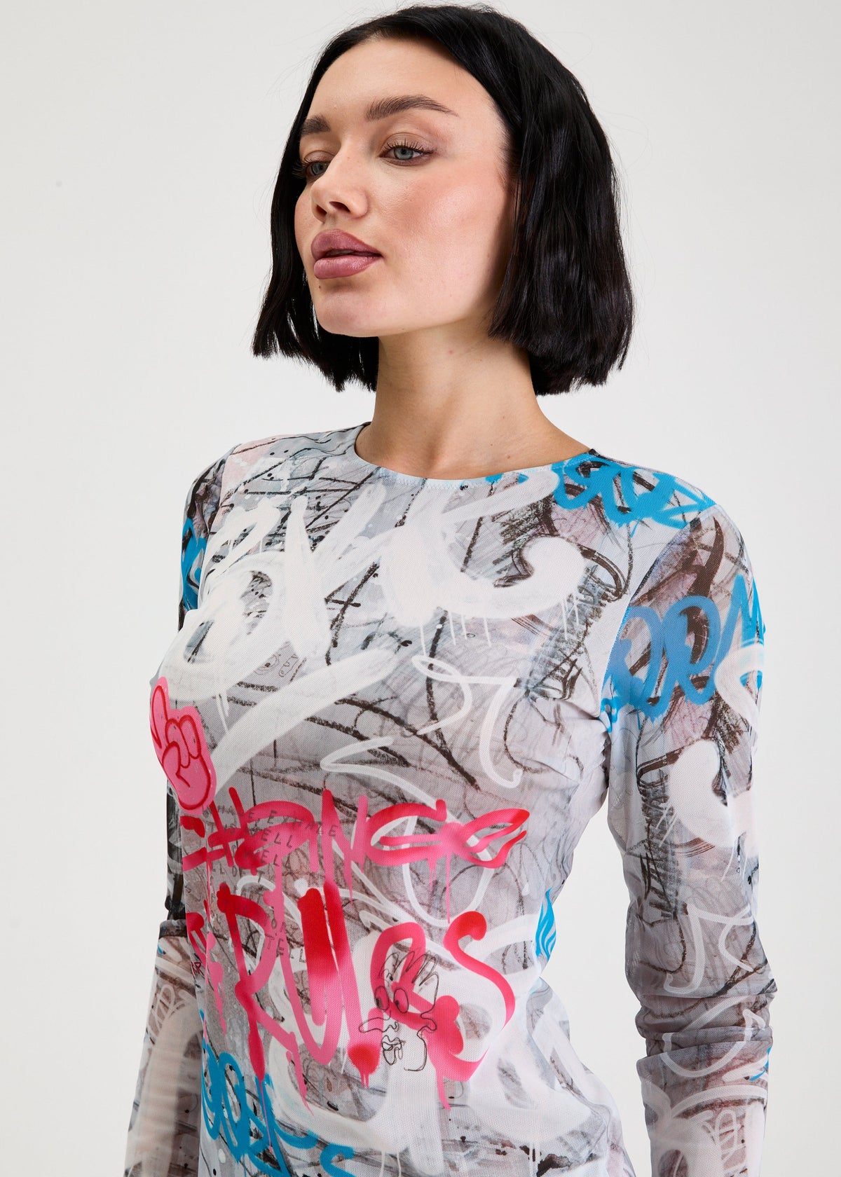 Graffiti Swimsuit – Exclusive Swimwear for Even, Healthy Tan with Sun Protection (на проверку) - BRIKOLY