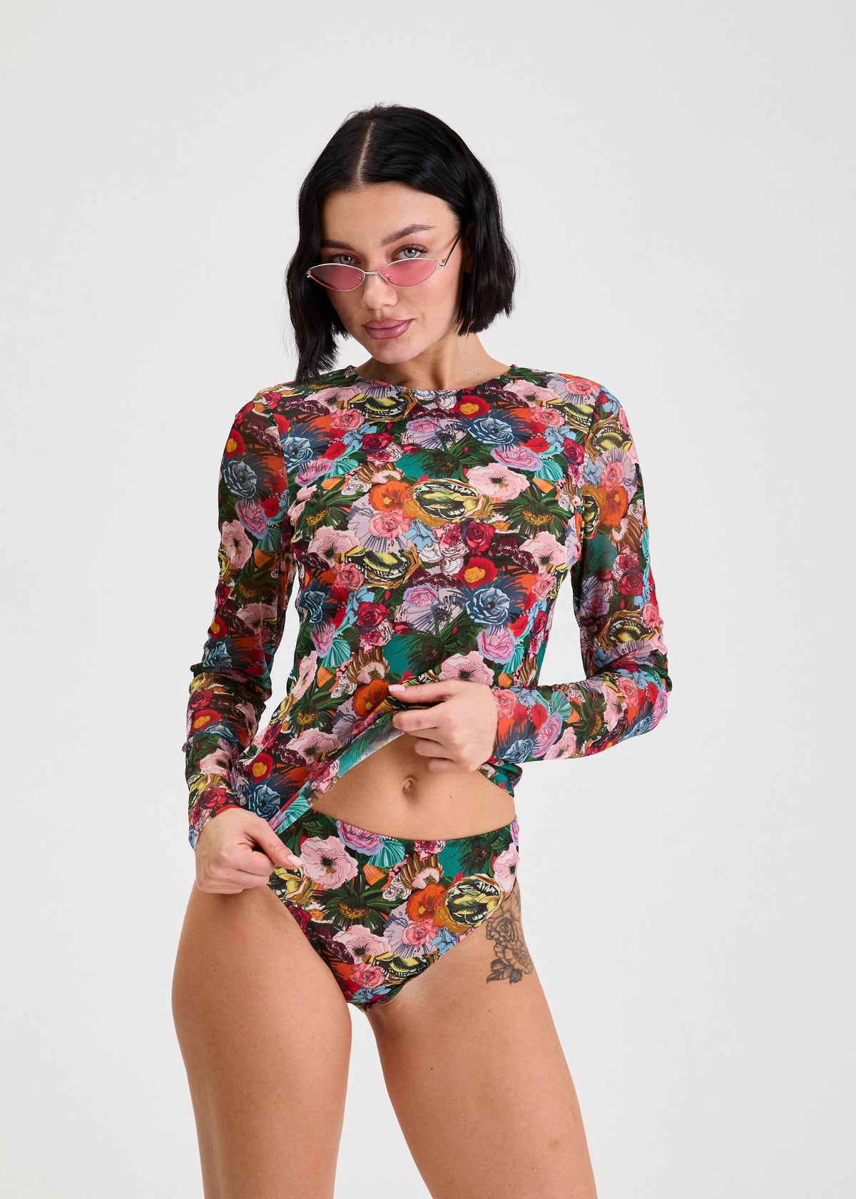 Garden Swimsuit – Exclusive Swimwear for Even, Healthy Tan with Sun Protection (на проверку) - BRIKOLY