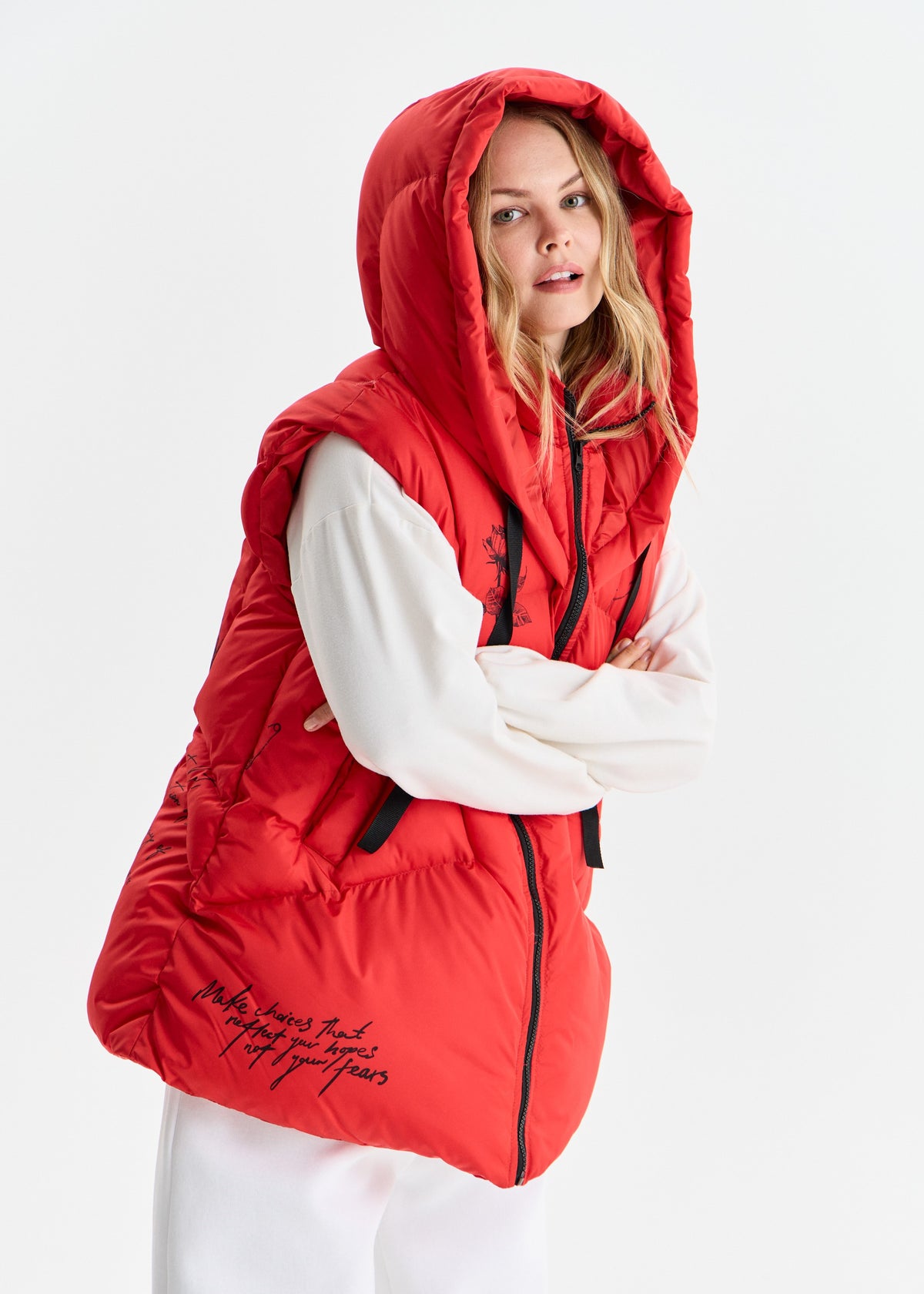 Red Accent Women’s Hooded Vest - BRIKOLY