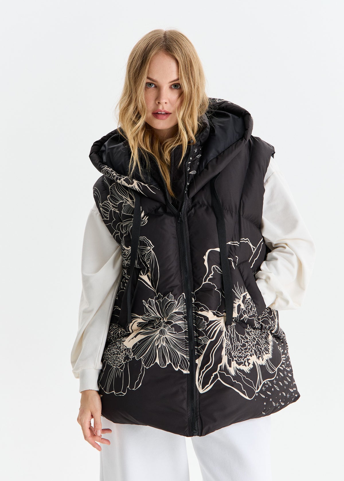 Aster Design Women’s Hooded Vest - BRIKOLY