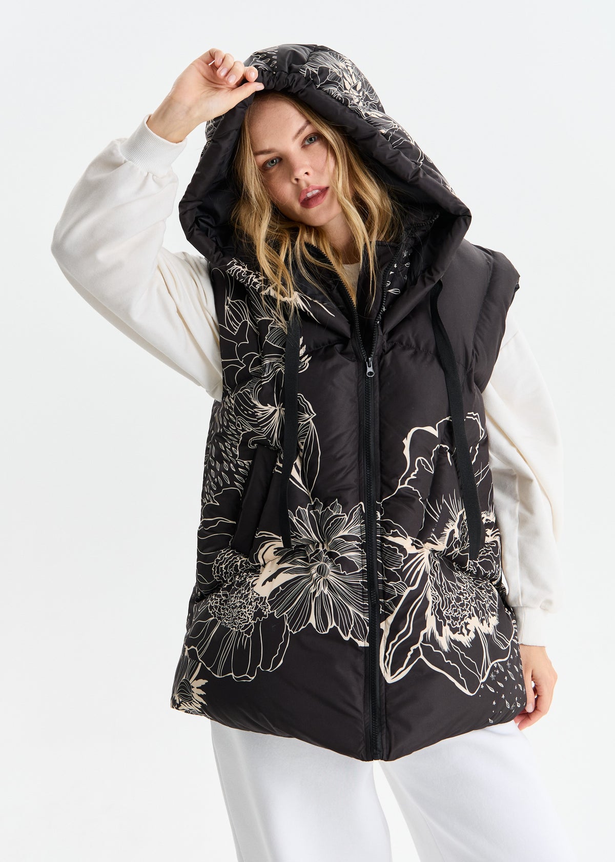 Aster Design Women’s Hooded Vest - BRIKOLY