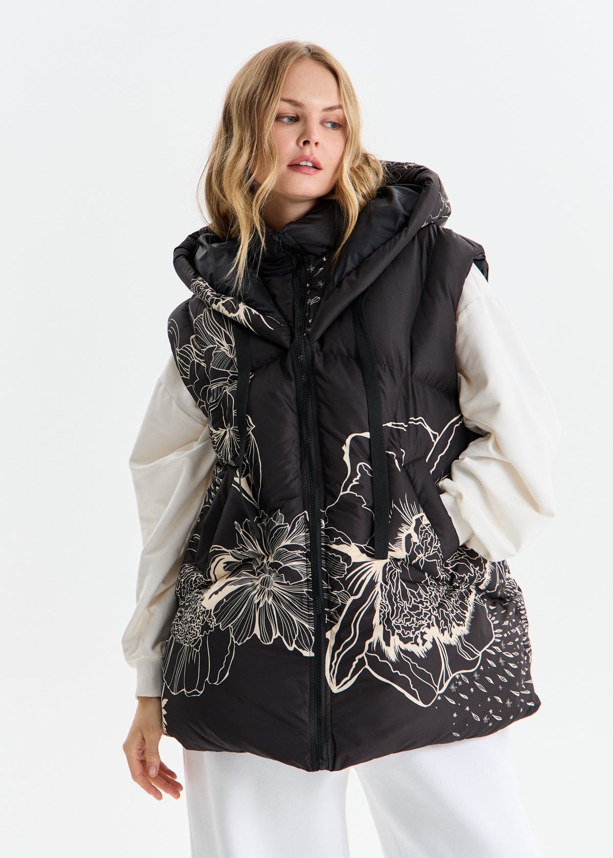 Aster Design Women’s Hooded Vest - BRIKOLY