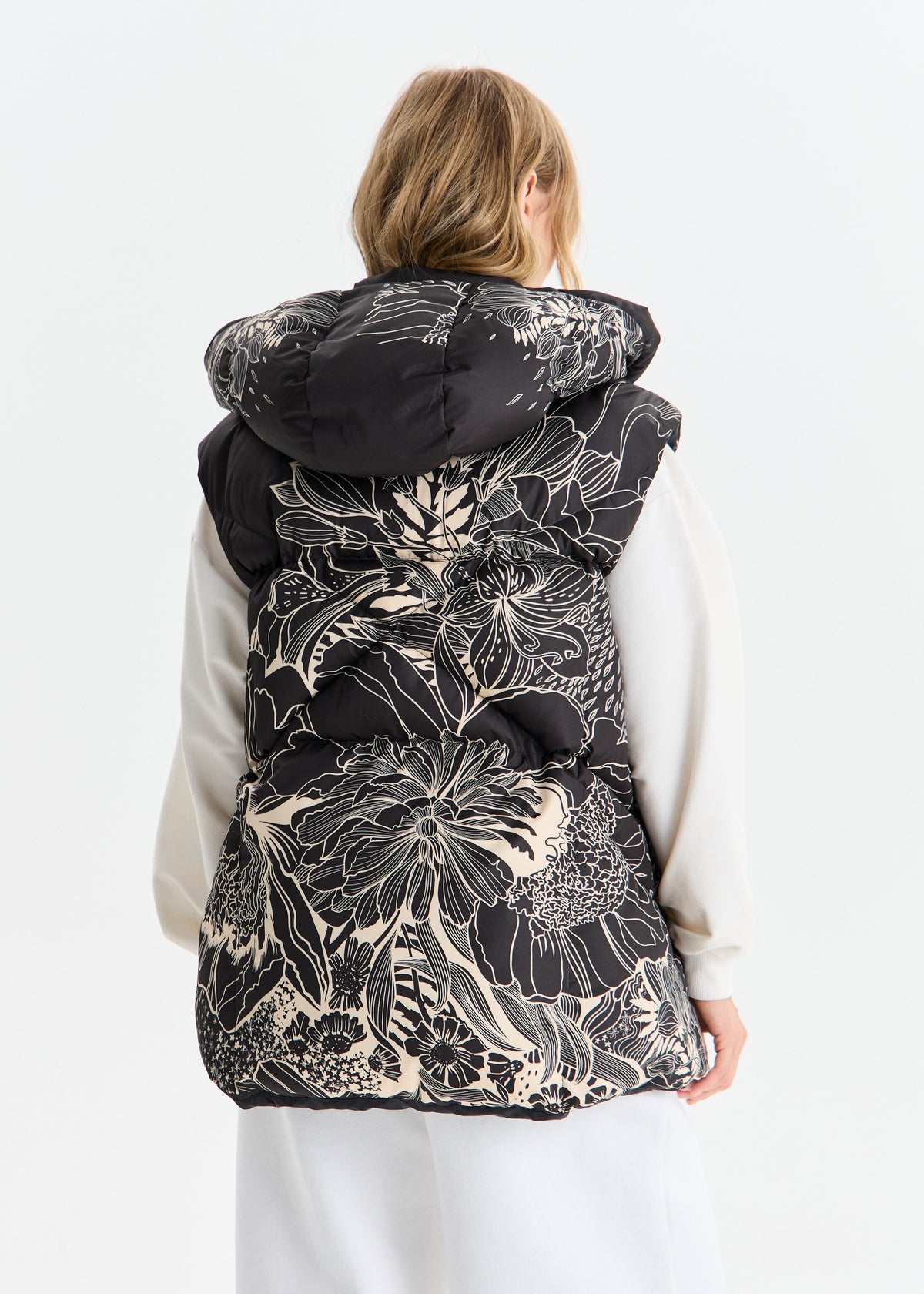 Aster Design Women’s Hooded Vest - BRIKOLY