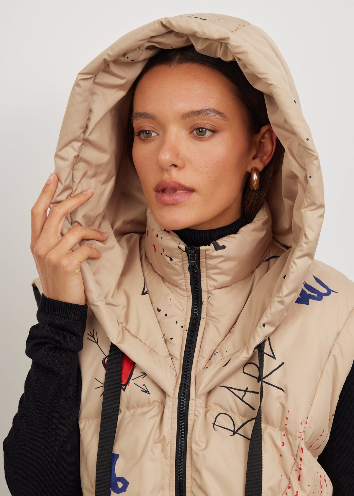 Girl Design Women’s Hooded Vest - BRIKOLY