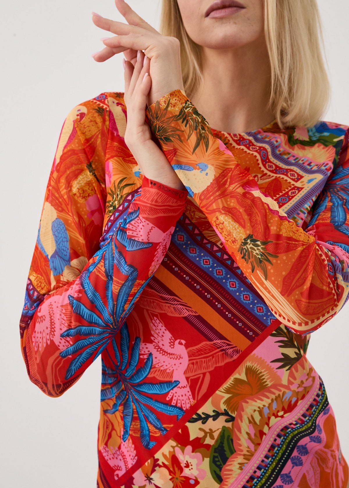 Shawl Mesh Swimsuit SPF50 – Long Sleeve Bikini Set for Safe Tan - BRIKOLY