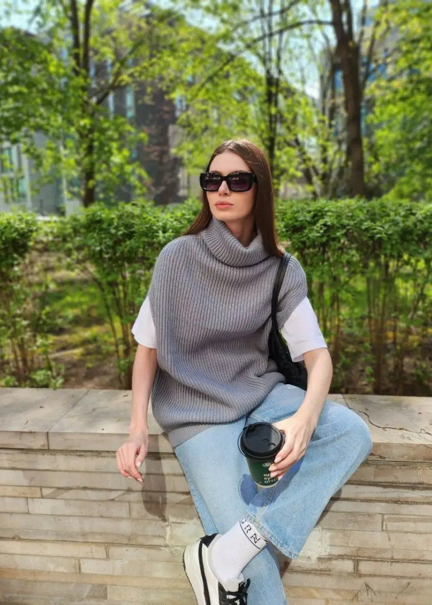 Women’s Oversized Gray Knit Sweater Vest – Long Turtleneck Layering Essential (на проверку) - BRIKOLY