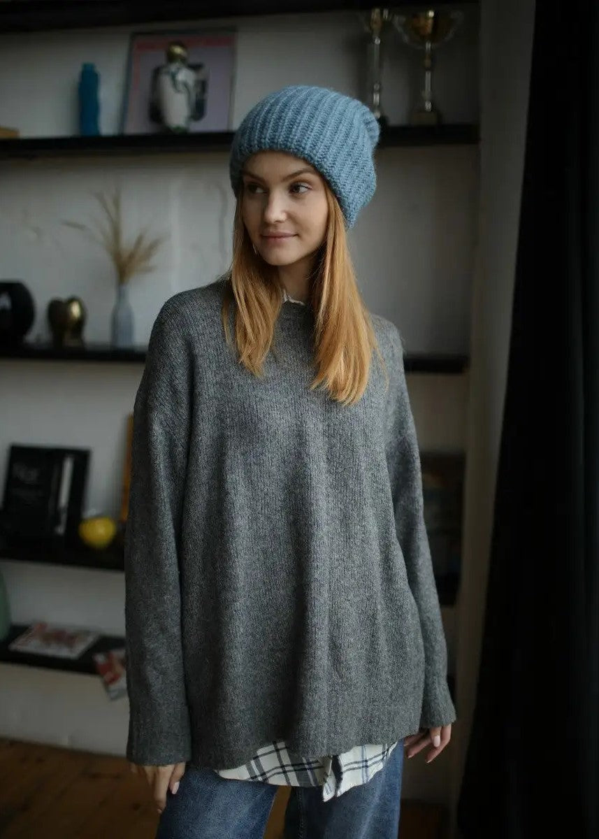 London Knit Beanie in Gray & Blue — Soft, Warm & Effortlessly Stylish