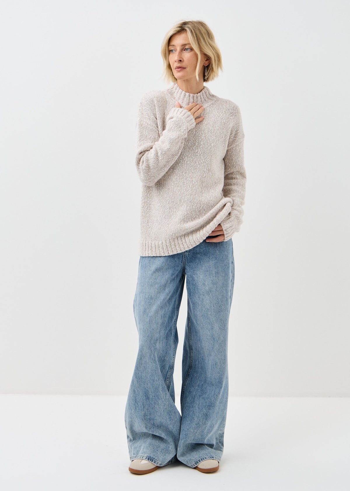 Women's ICE knit sweater, texture detail