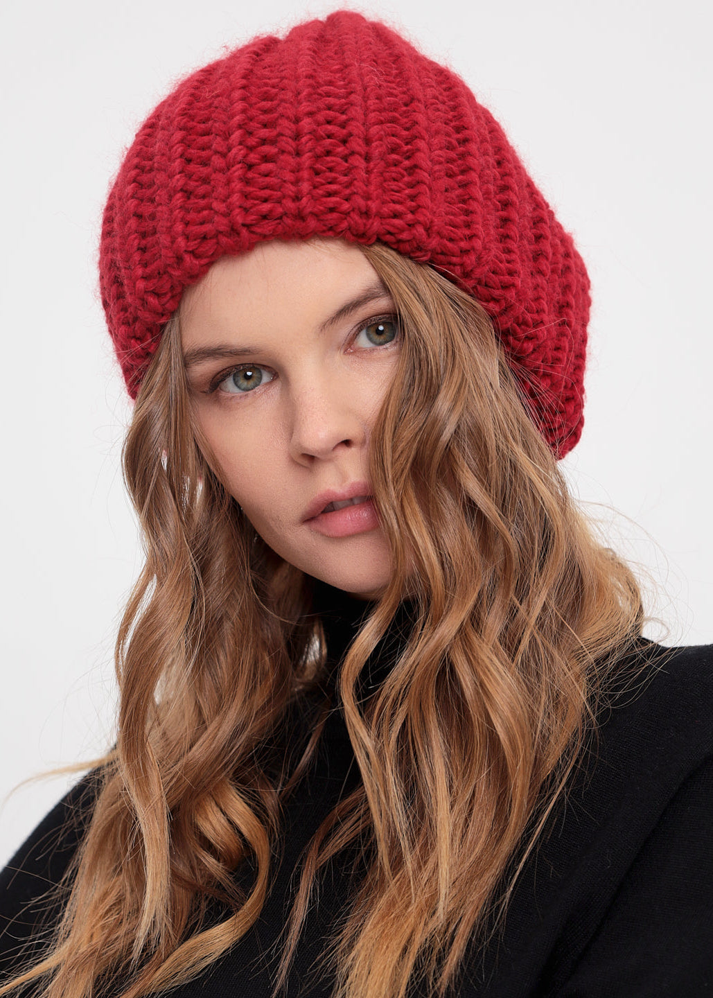 Oversized Double-Layer Wool Hat in Cherry - BRIKOLY
