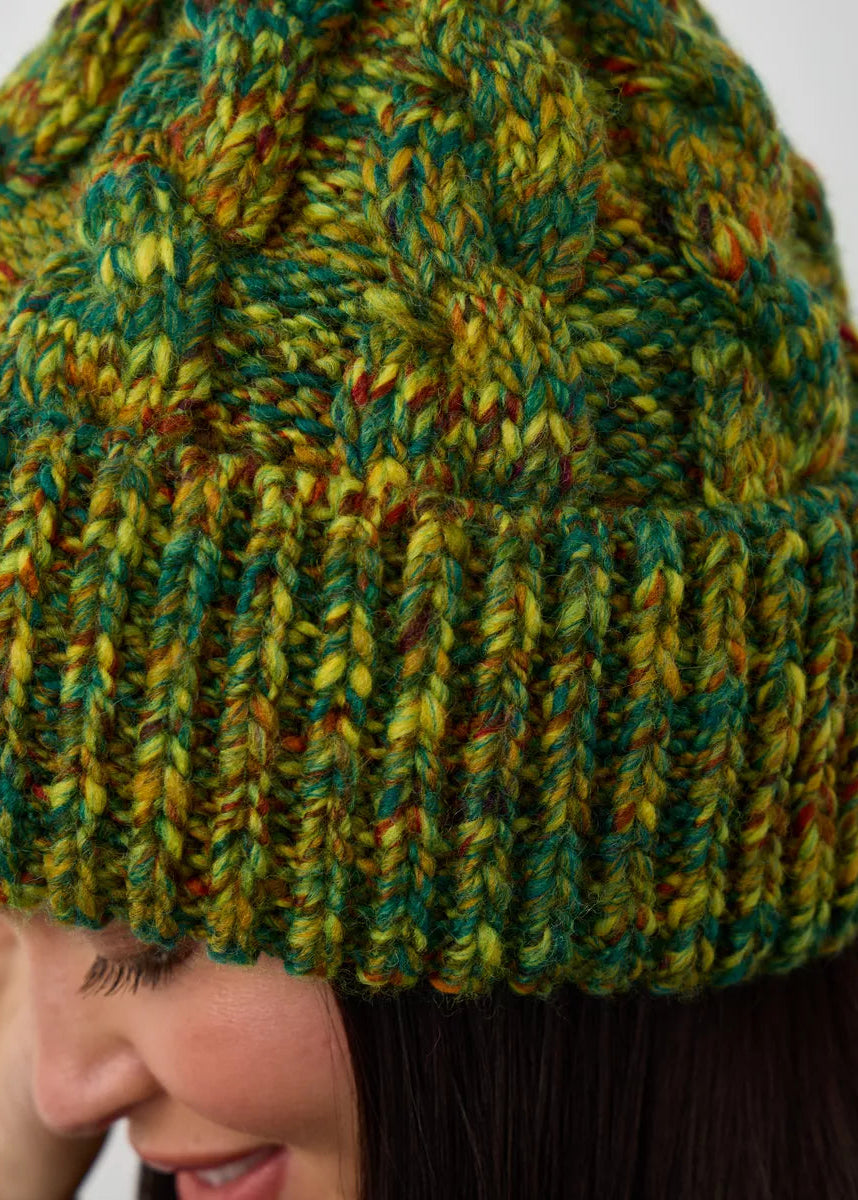 Tokyo Khaki cable knit wool beanie: Close-up of the green and yellow knit texture
