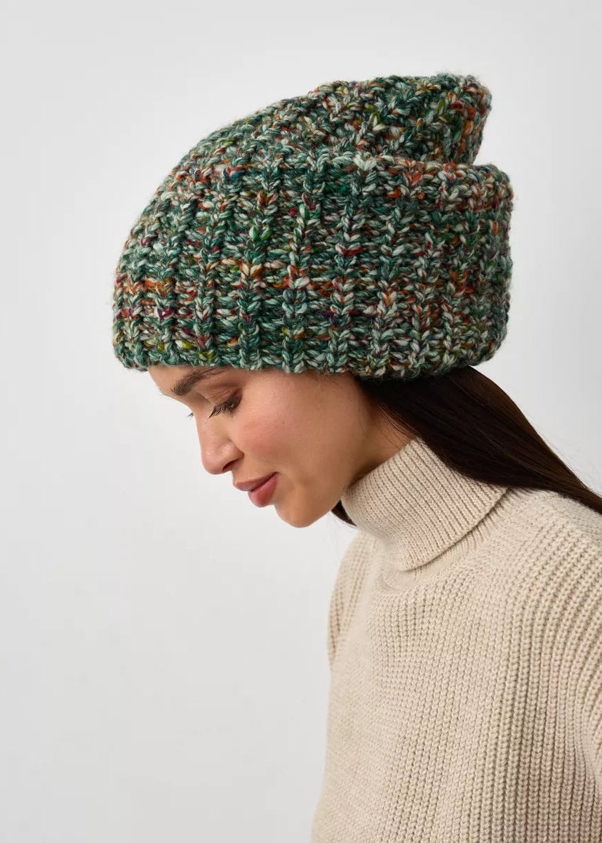 Oversized Green & Orange double-layer wool hat: Looking-down close-up of the crown