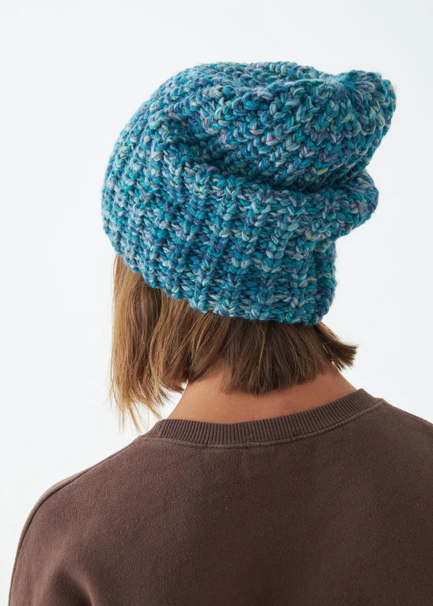 Oversized Tiffany double-layer wool hat: Back view of the gathered crown