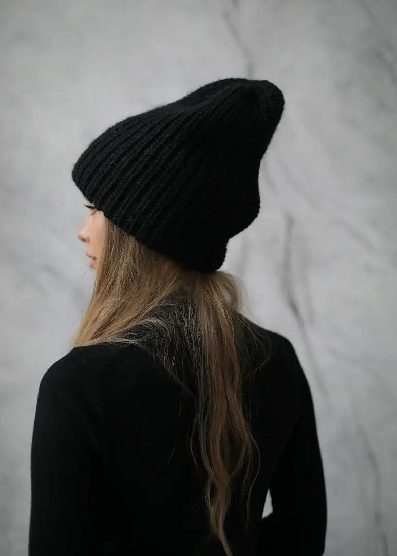 London Knit Beanie in Black — Soft, Warm & Effortlessly Stylish - BRIKOLY