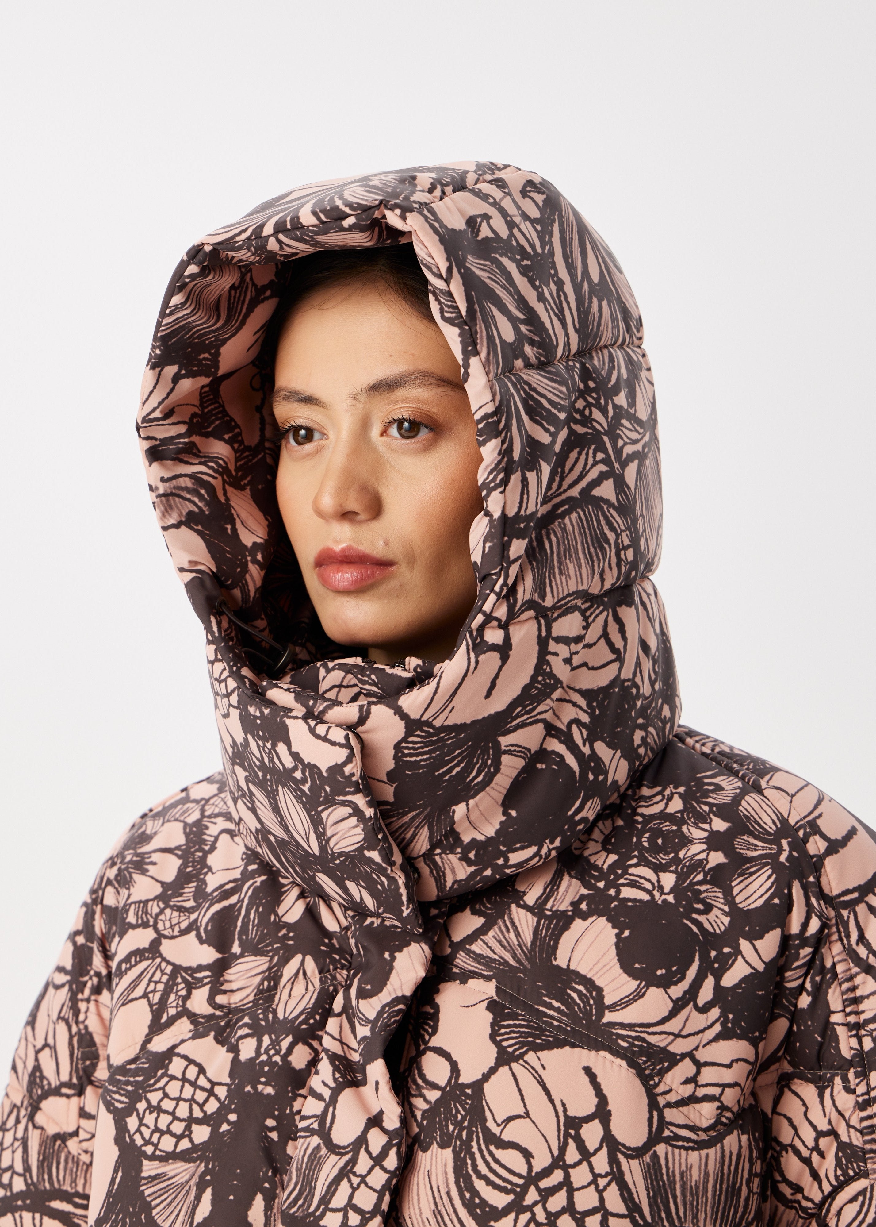 Lace Printed Puffer Jacket for Women – Artistic & Cozy Design
