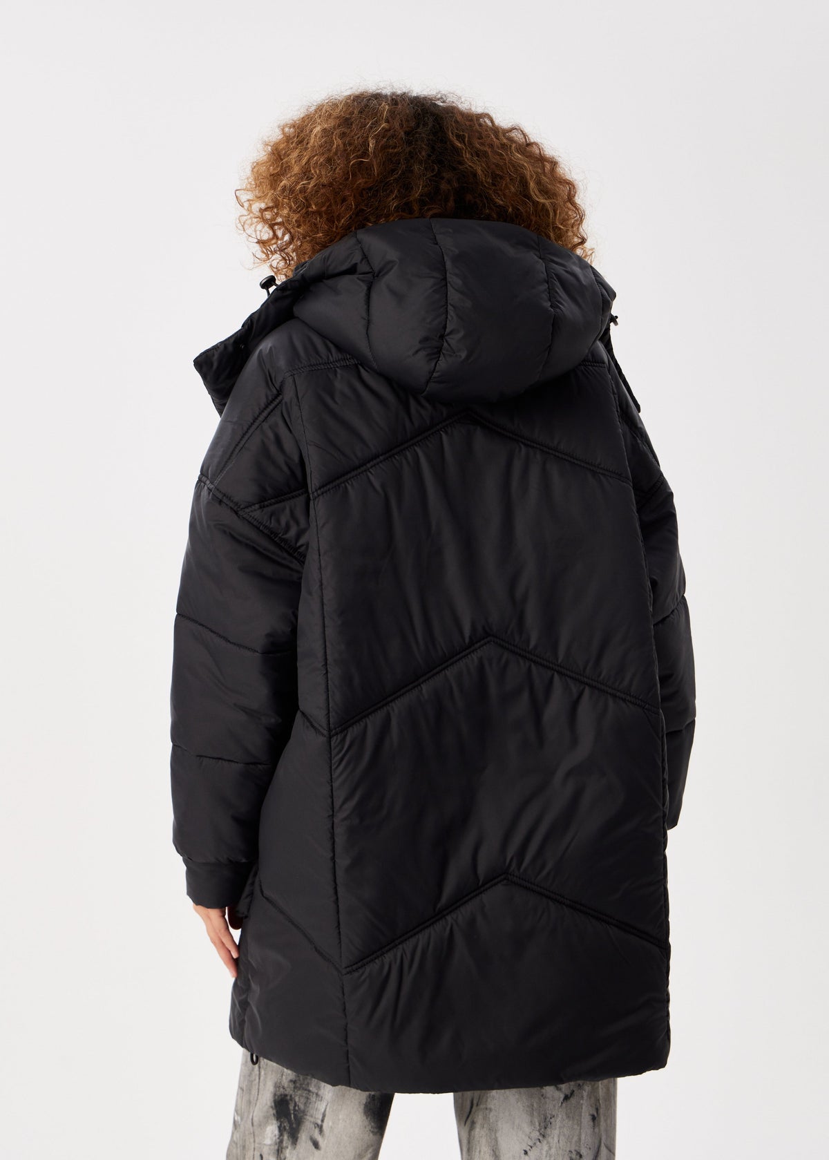 Classic Black Puffer Jacket for Women – Trendy & Warm Designs - BRIKOLY