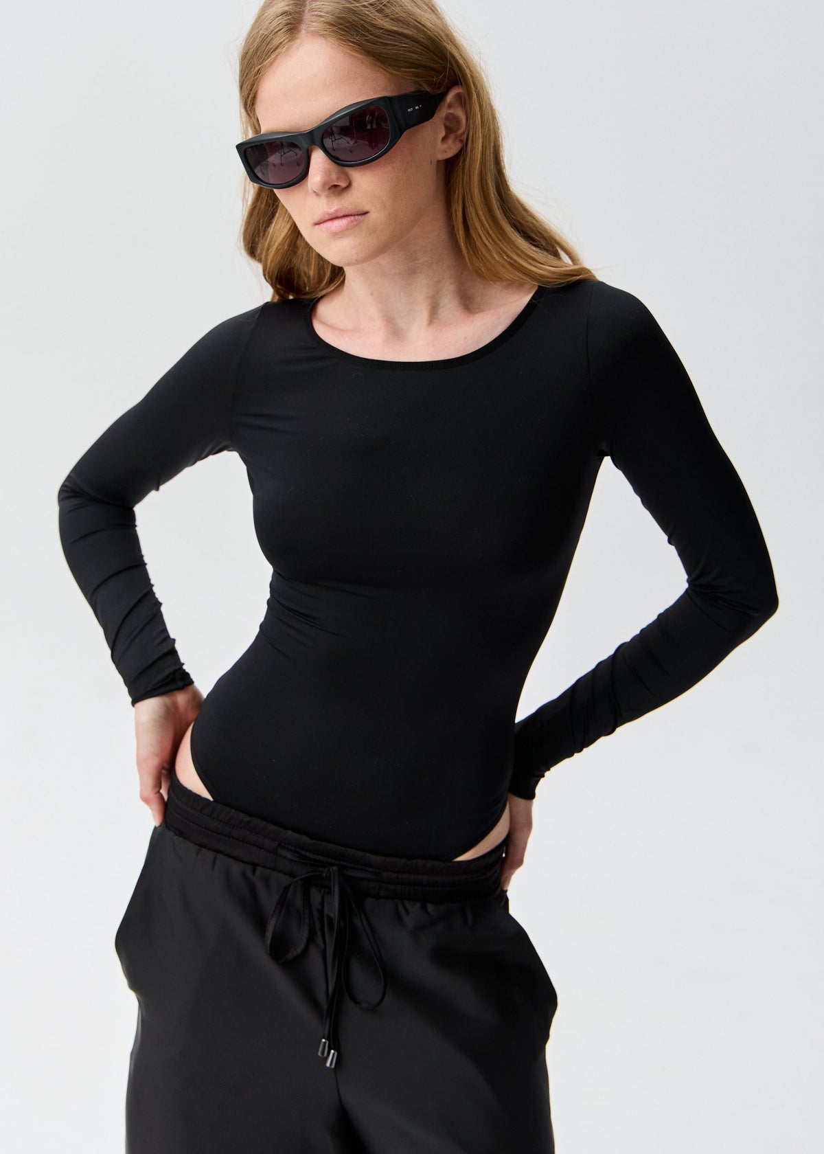 Poppy Tattoo Effect Bodysuit: Long Sleeve & Open Back - BRIKOLY