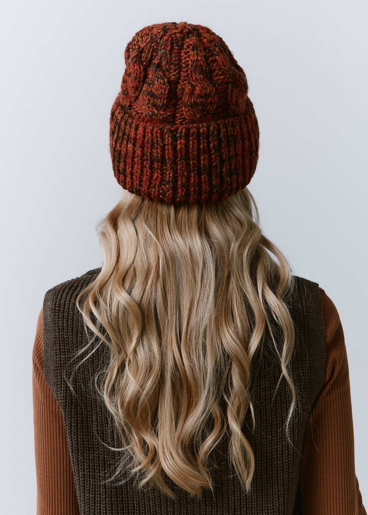 Tokyo Brown cable knit wool beanie: Back view of the cable knit crown