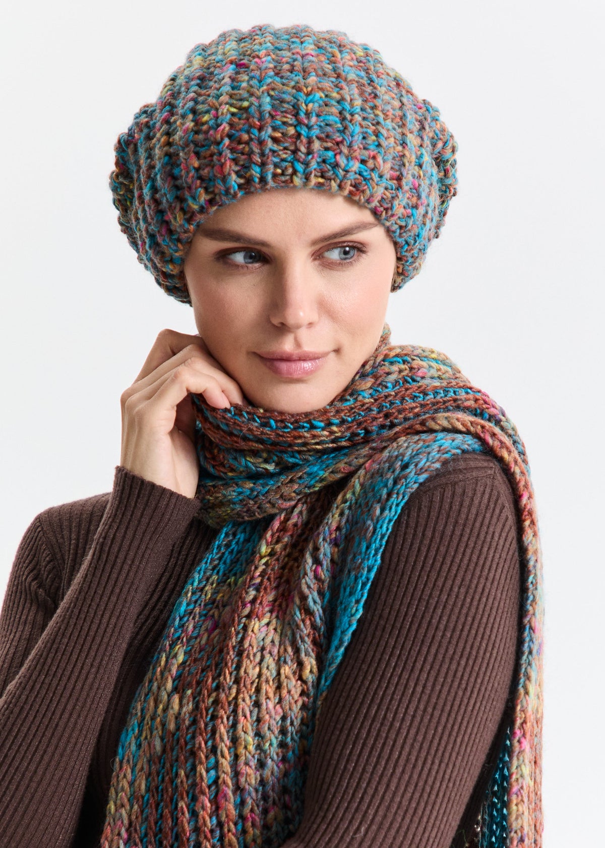 Oversized Double-Layer Wool Hat in Turquoise & Orange