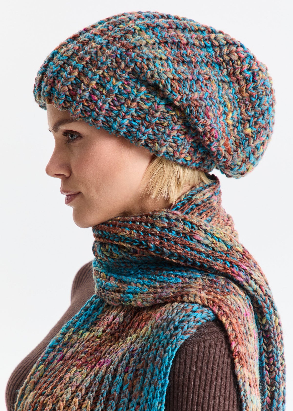 Oversized Double-Layer Wool Hat in Turquoise & Orange