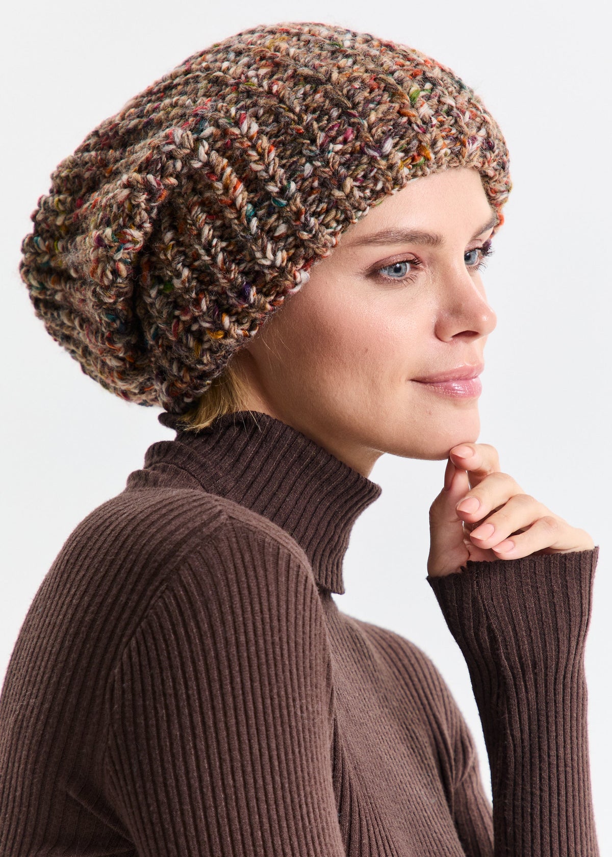 Oversized Multicolor double-layer wool hat: Side portrait with slouchy crown