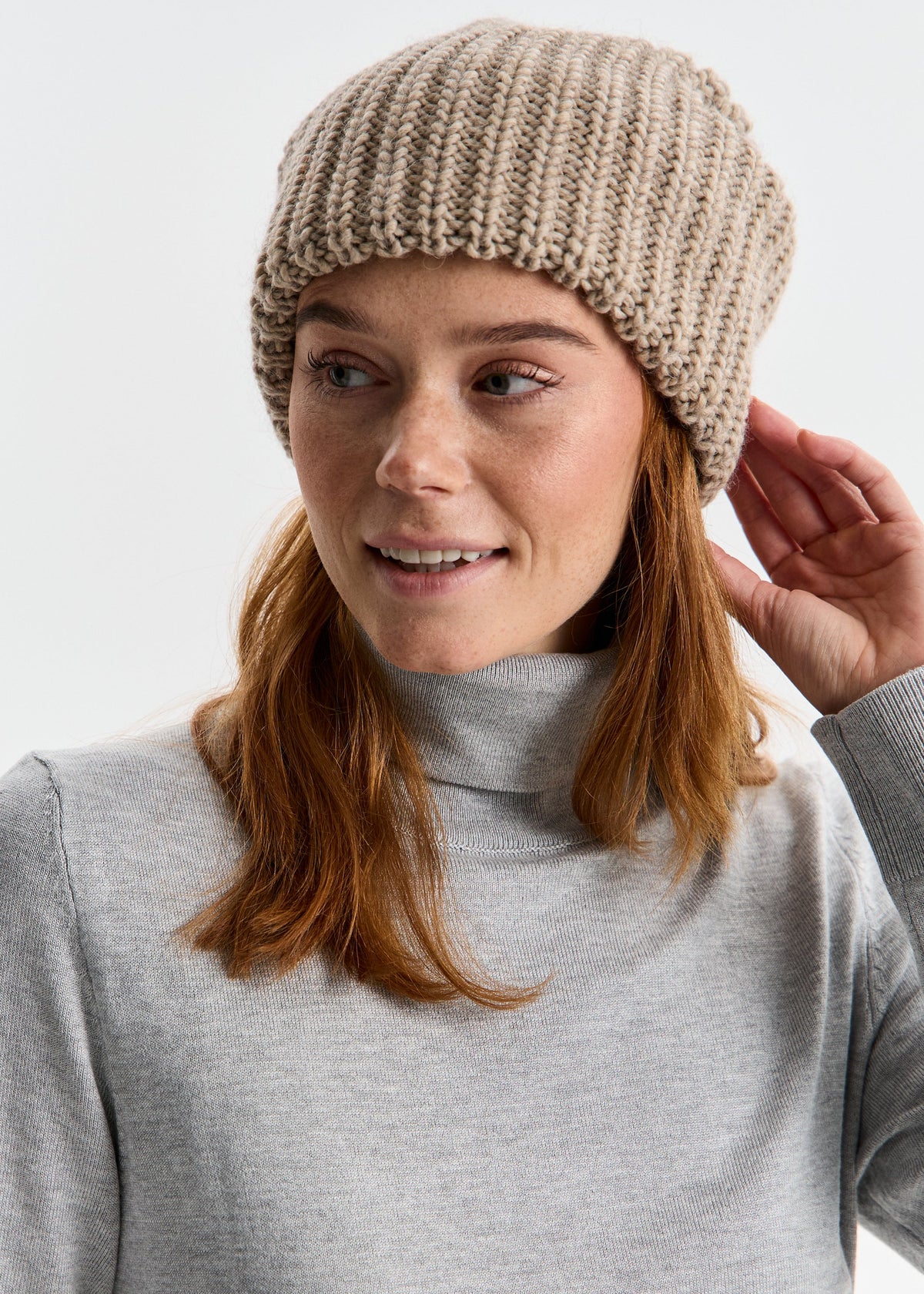 Oversized Double-Layer Wool Hat in Beige