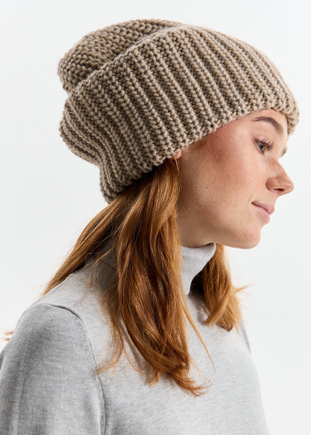 Oversized Double-Layer Wool Hat in Beige