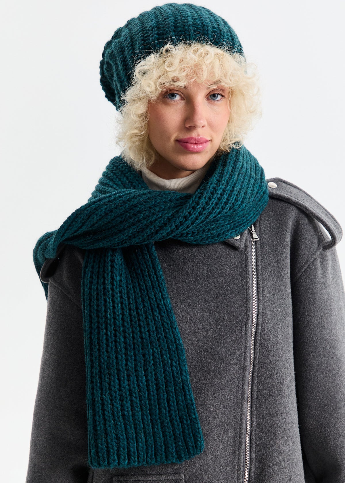 Oversized Double-Layer Wool Hat in Emerald