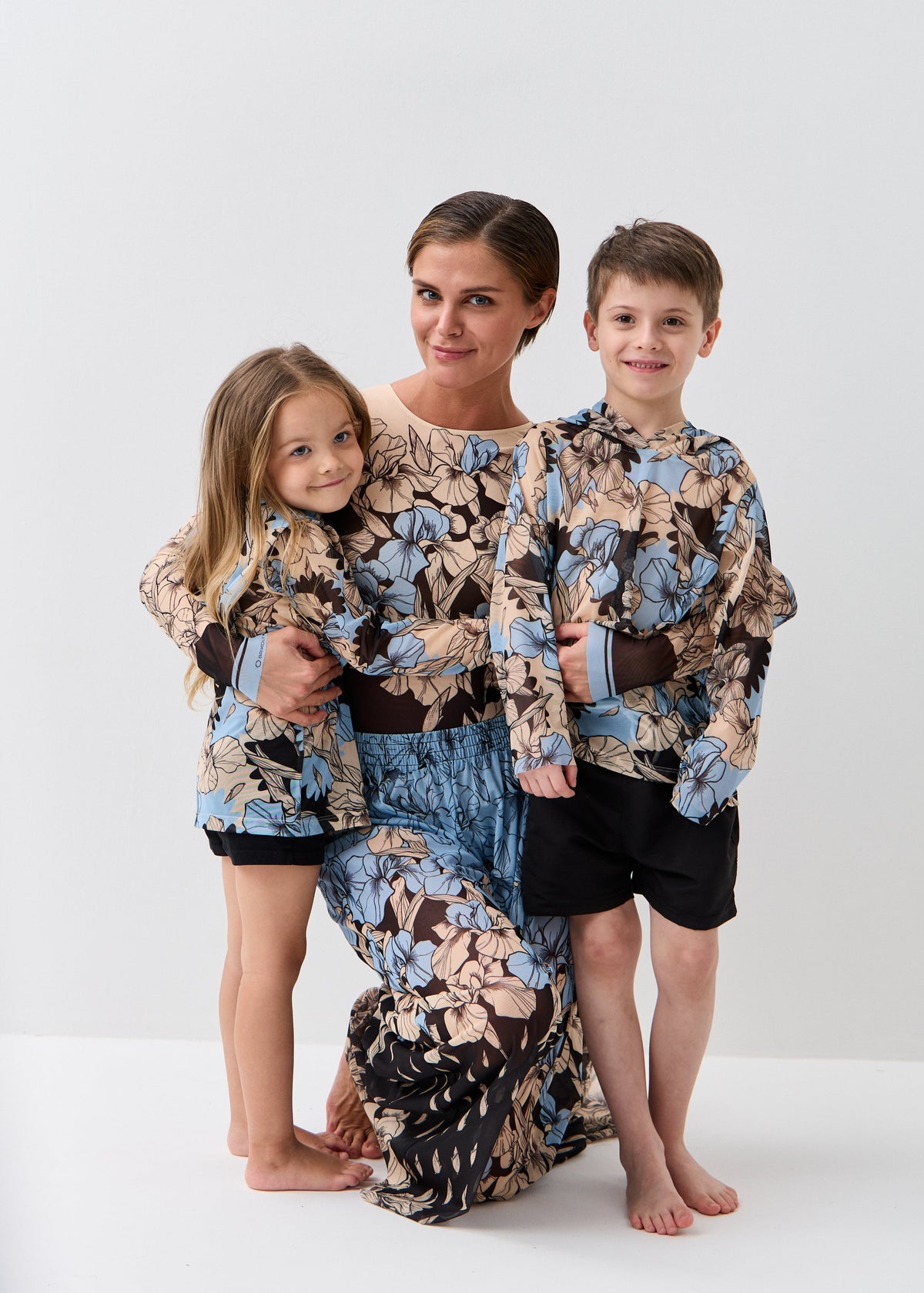 Iris Kids’ Smart Mesh Tunic - Sun-Safe "Full Family Look" - BRIKOLY