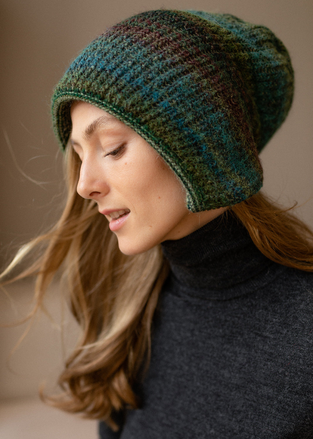Reversible Wool Beanie Green Lisse - Double-Sided Warm Hat