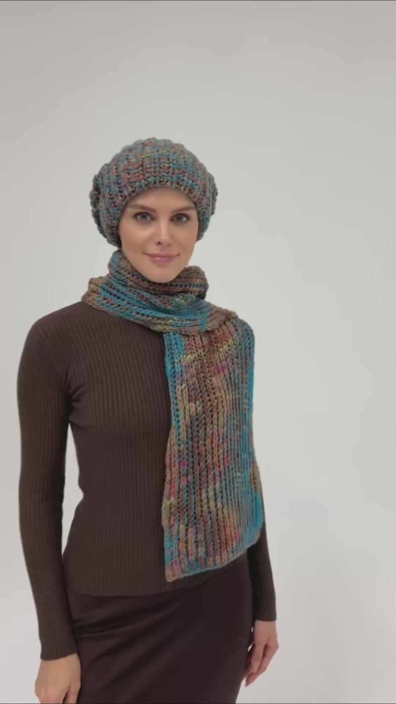 Oversized Double-Layer Wool Hat in Turquoise & Orange